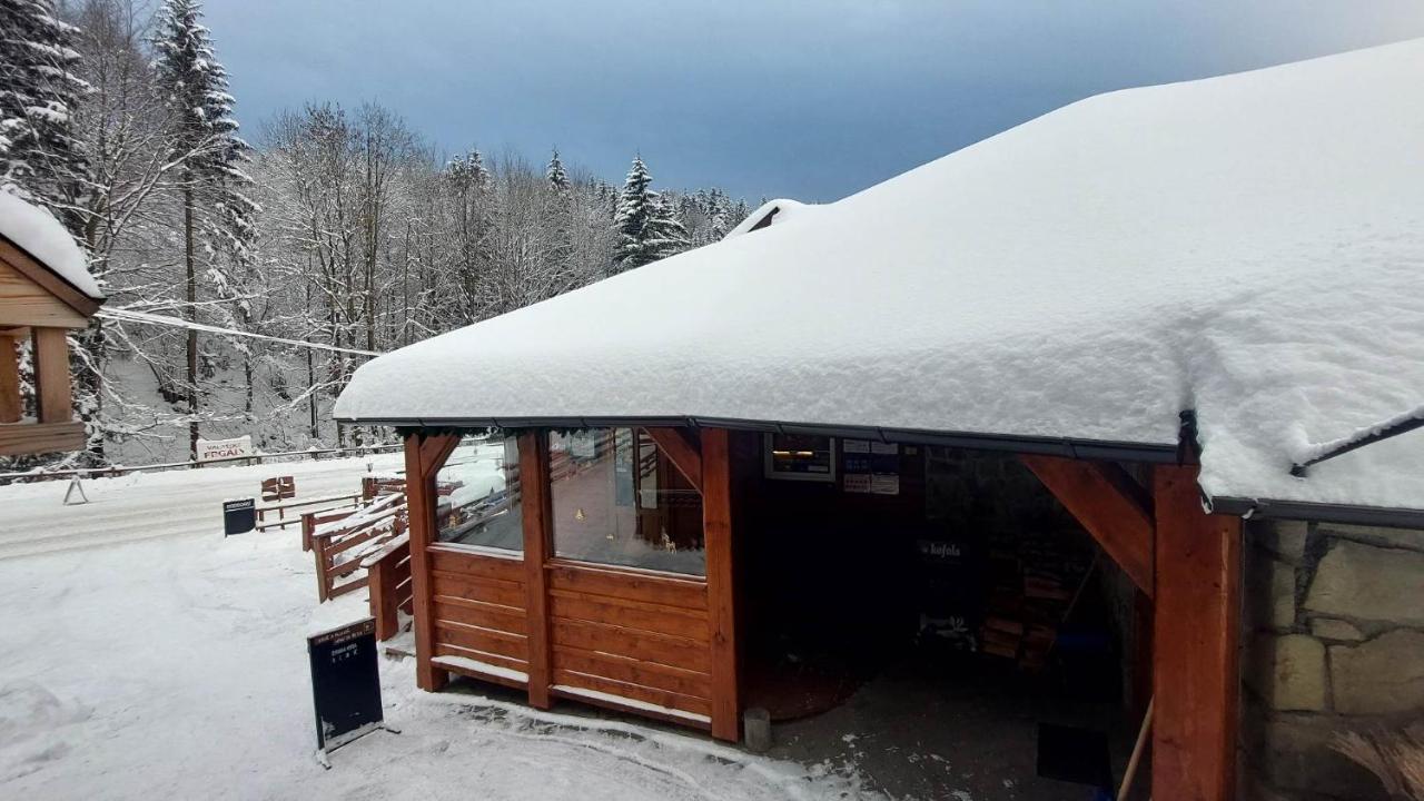 U Vesele Lisky Hotel Hutisko Buitenkant foto