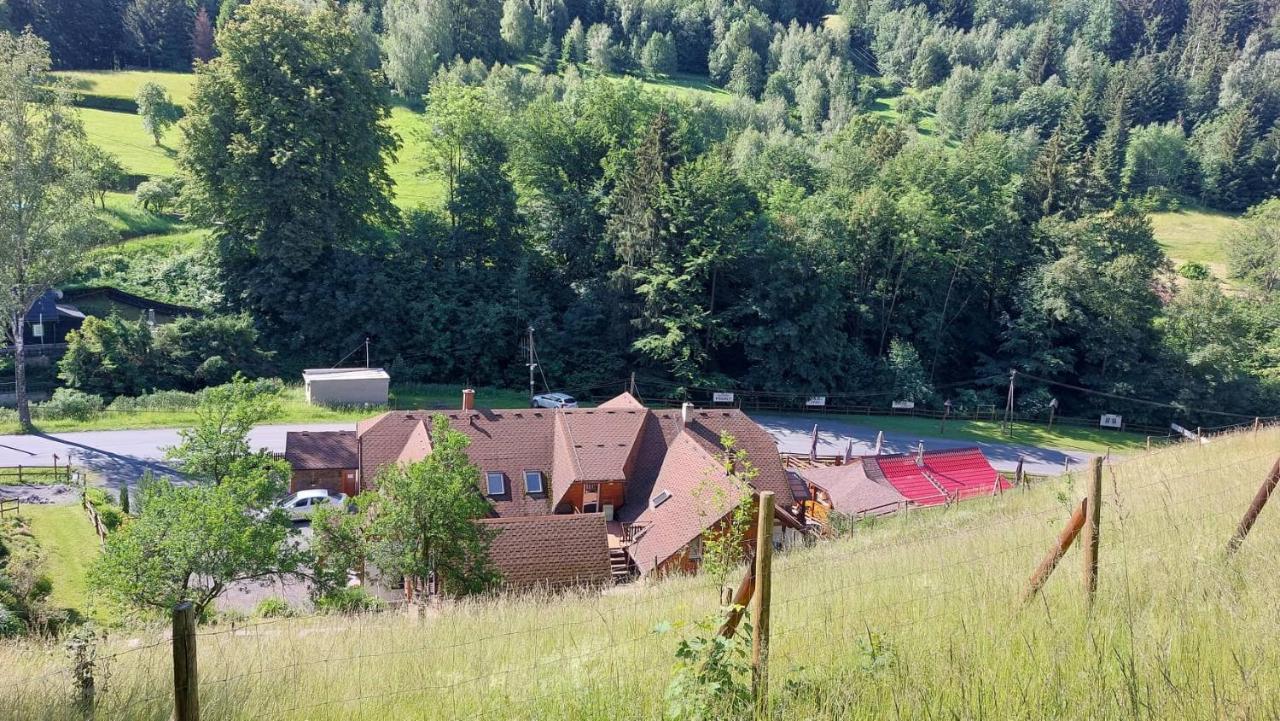 U Vesele Lisky Hotel Hutisko Buitenkant foto