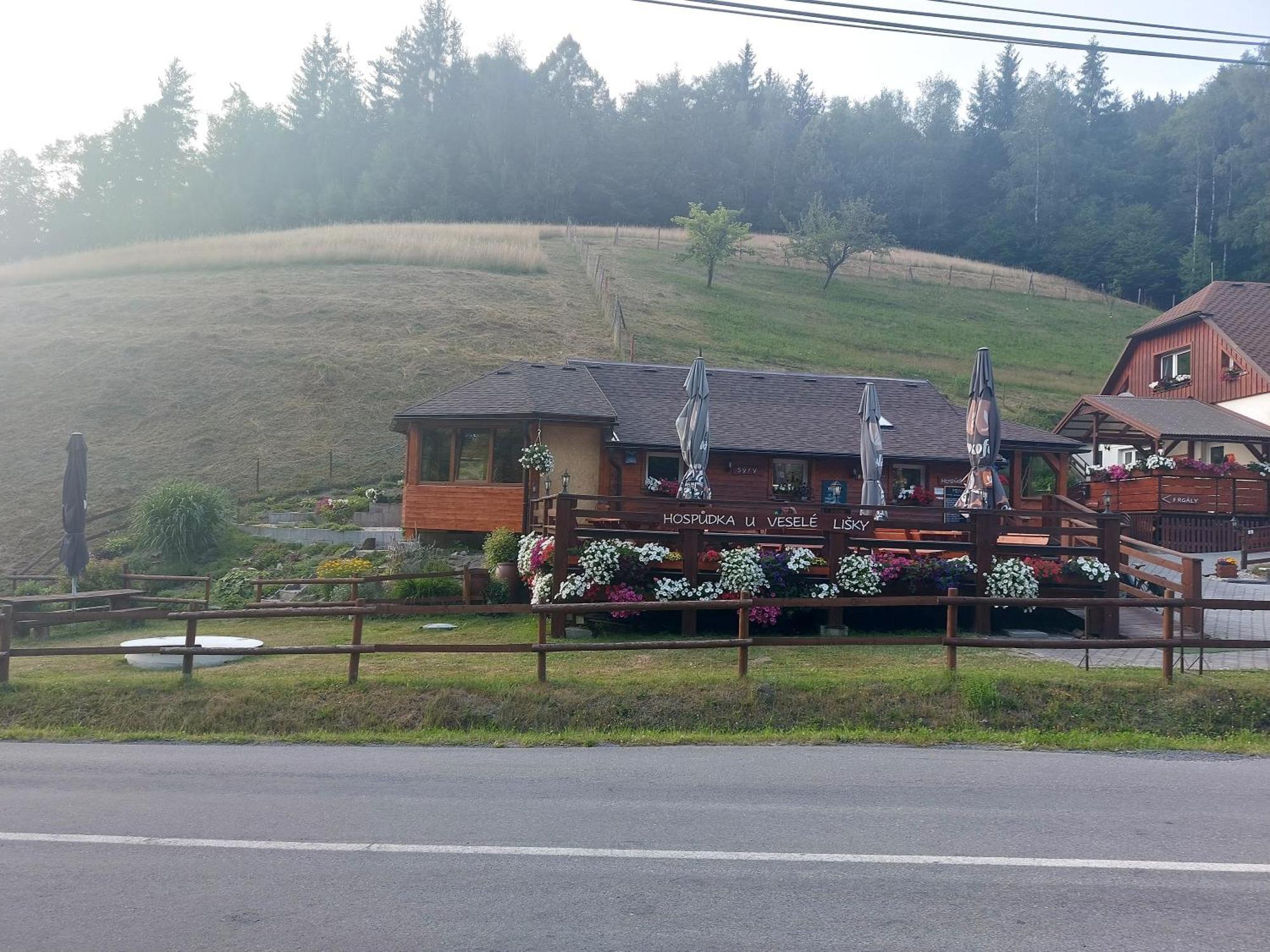 U Vesele Lisky Hotel Hutisko Buitenkant foto