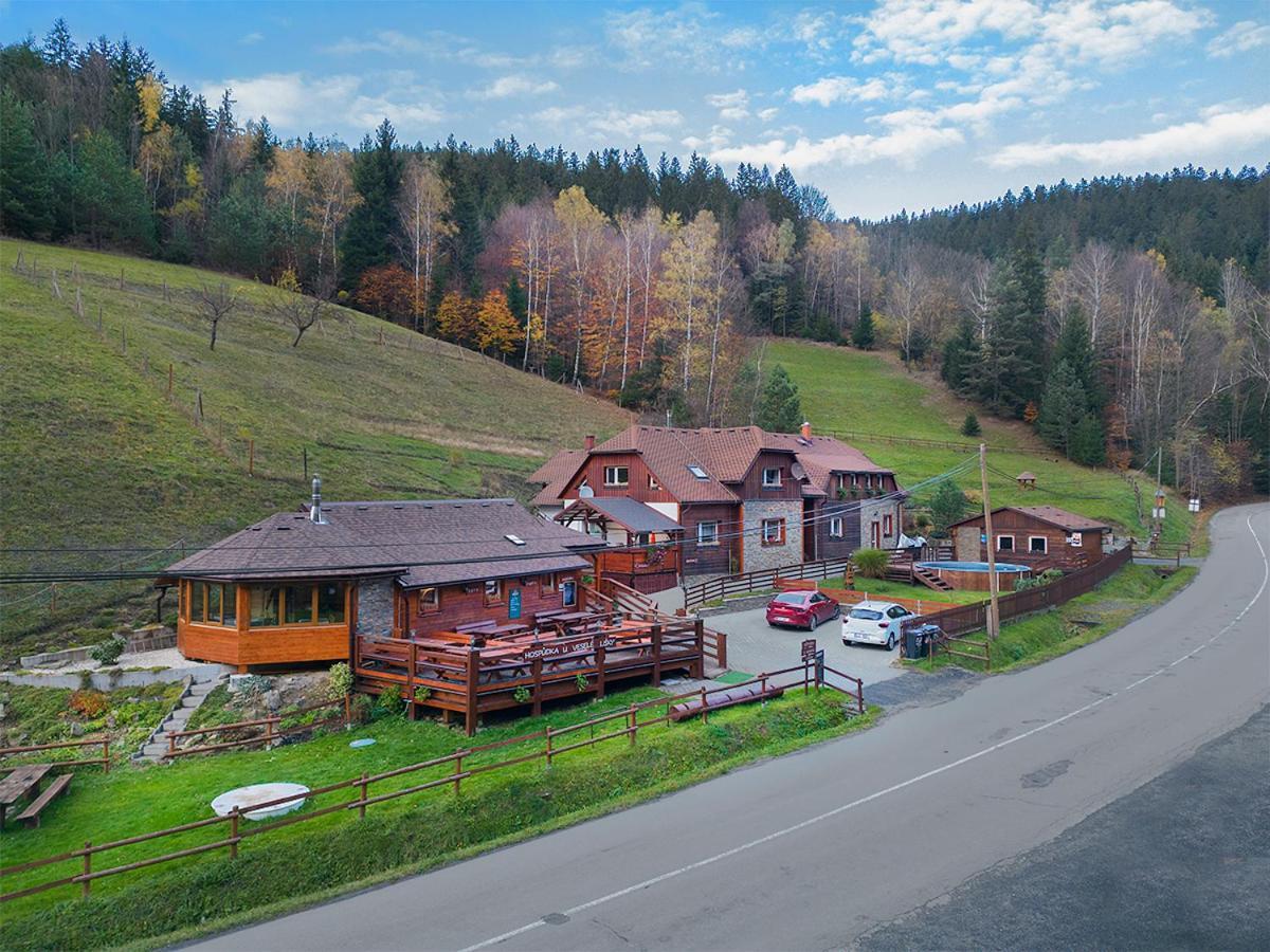 U Vesele Lisky Hotel Hutisko Buitenkant foto
